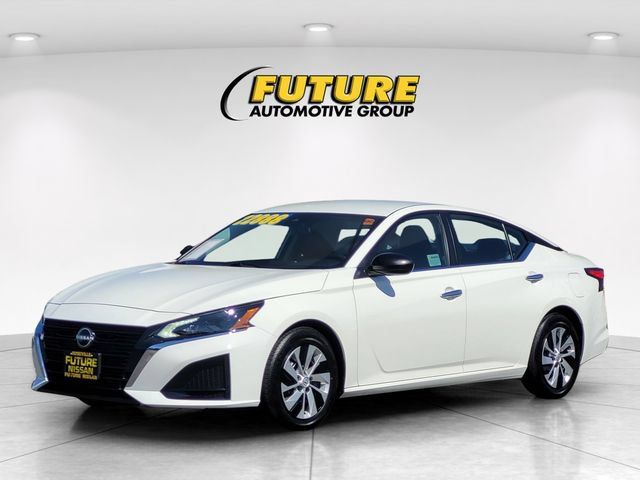 Certified 2025 Nissan Altima 2.5 S FWD image 5