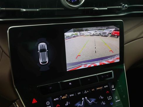 Used 2023 Maserati Grecale GT image 16