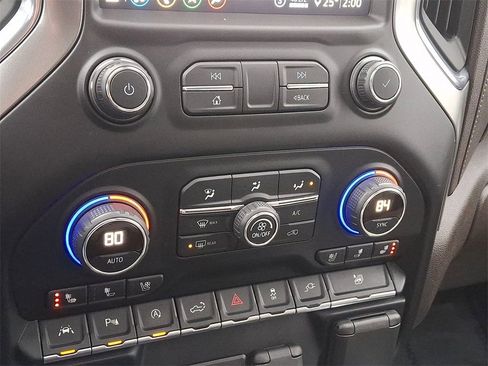 Used 2020 Chevrolet Silverado 1500 LTZ w/ LTZ Premium Package image 16