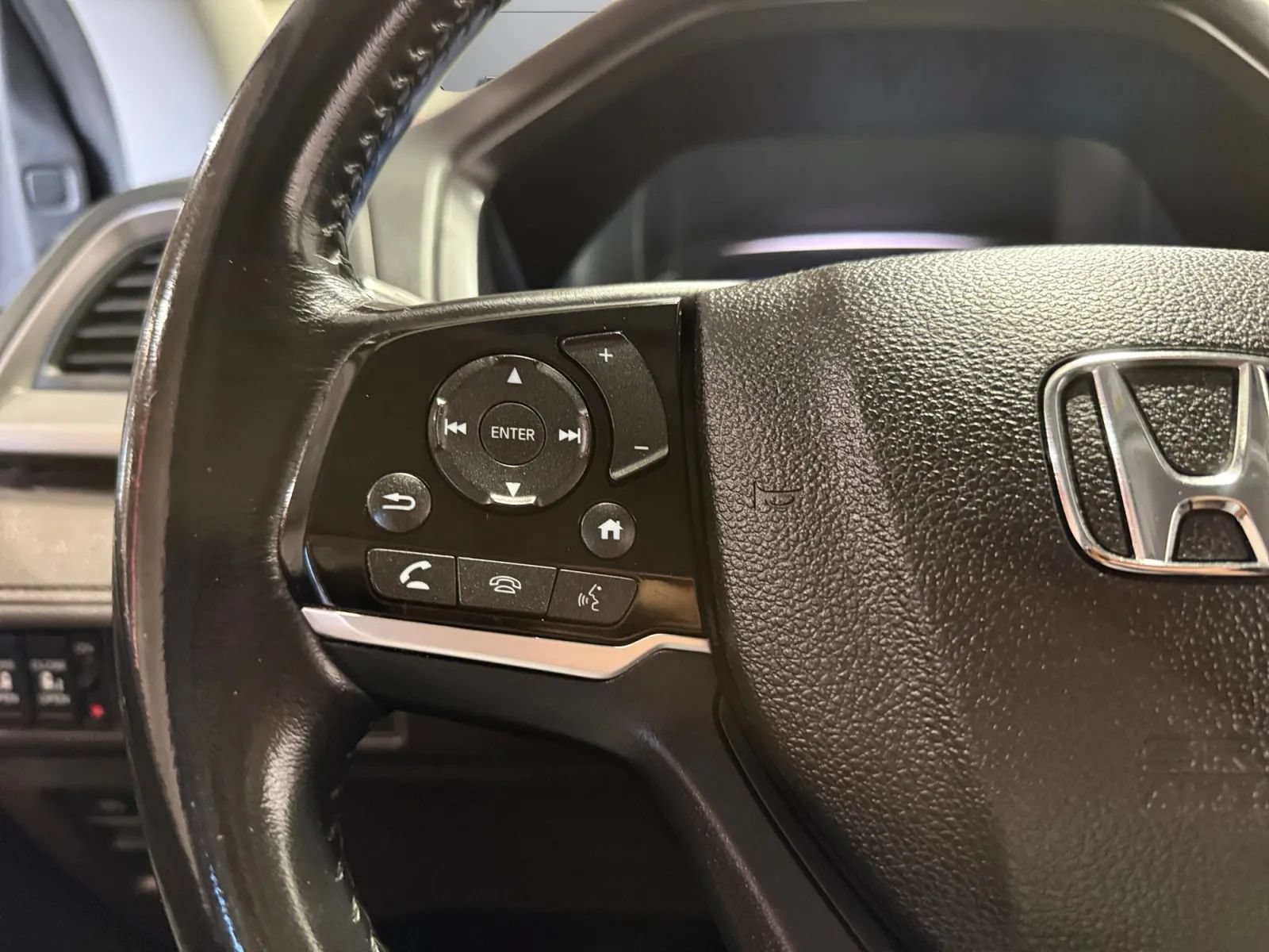 Used 2018 Honda Odyssey EX-L image 30