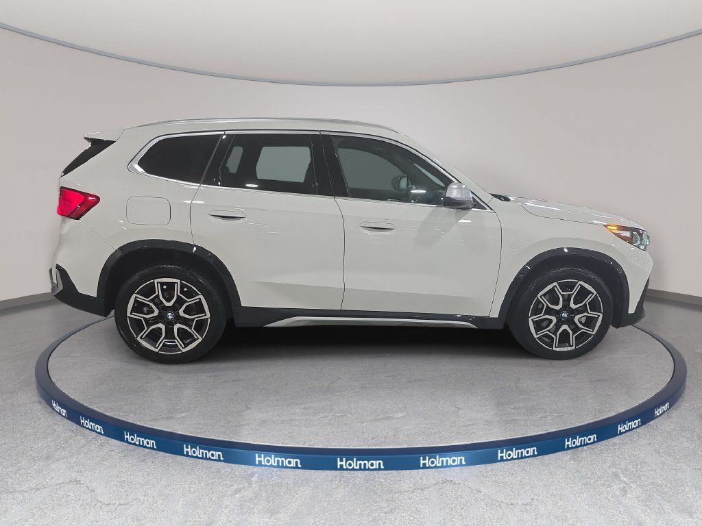 Certified 2023 BMW X1 xDrive28i w/ Convenience Package AWD/4WD image 4