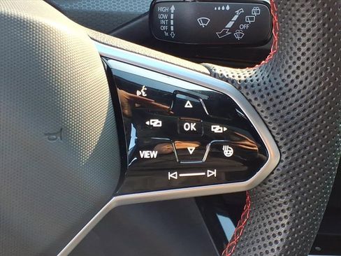 Used 2024 Volkswagen GTI Autobahn image 19