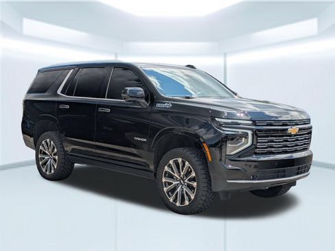 Used 2025 Chevrolet Tahoe High Country AWD/4WD image 7