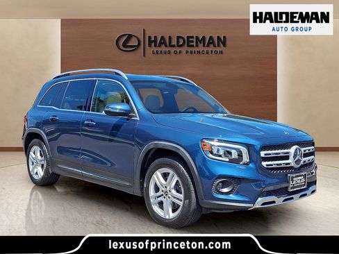 Used 2021 Mercedes-Benz GLB 250 4MATIC image 1