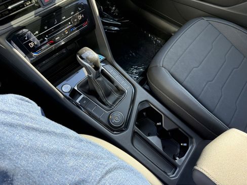 New 2026 Volkswagen Taos SE AWD/4WD image 20