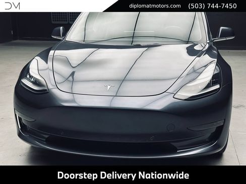 Used 2018 Tesla Model 3 Long Range RWD image 13