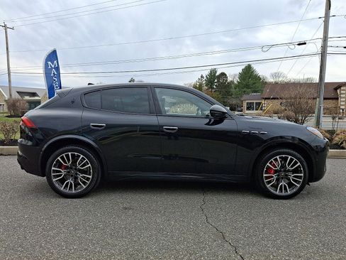 Used 2023 Maserati Grecale Modena AWD/4WD image 7