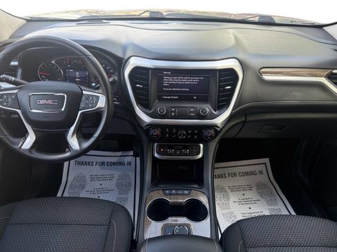 Used 2023 GMC Acadia SLE image 9