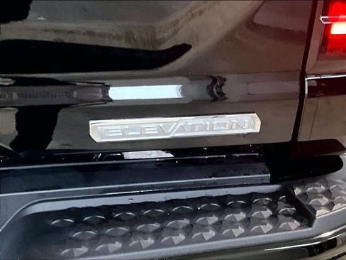 Used 2024 GMC Canyon Elevation w/ Convenience Package image 28