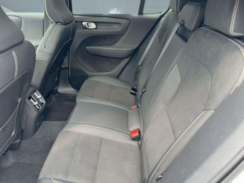 Certified 2023 Volvo C40 P8 Recharge Ultimate image 25