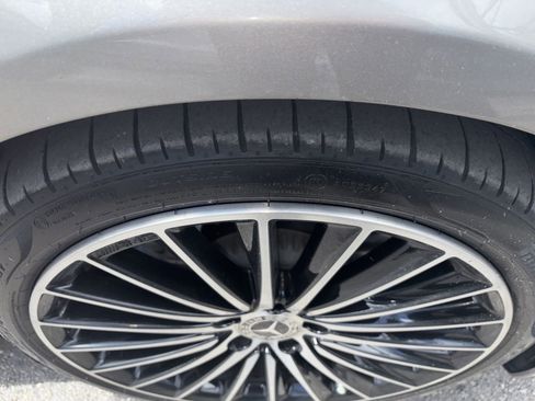 Used 2024 Mercedes-Benz C 300 Sedan image 8