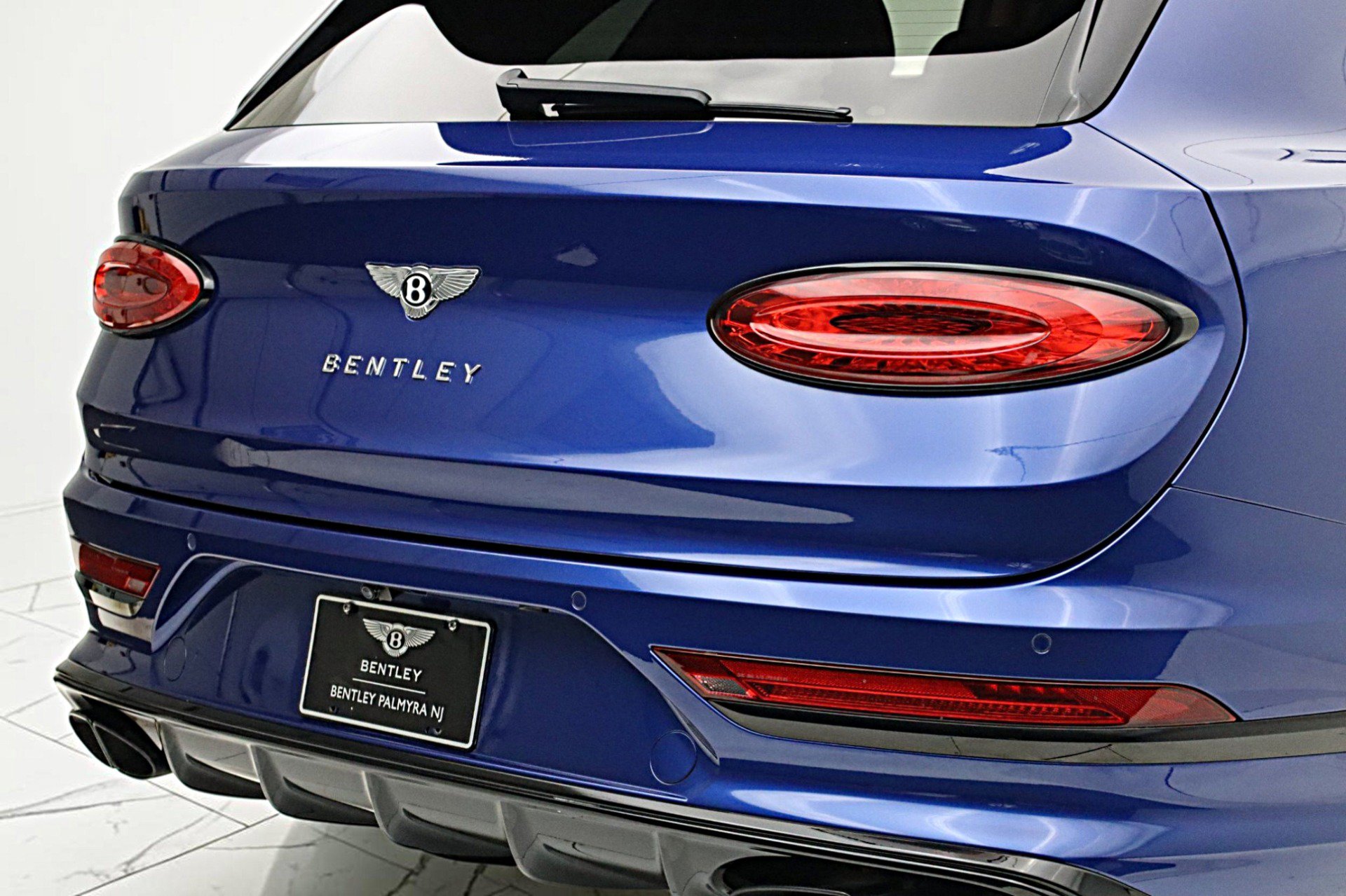 Certified 2022 Bentley Bentayga AWD/4WD image 11