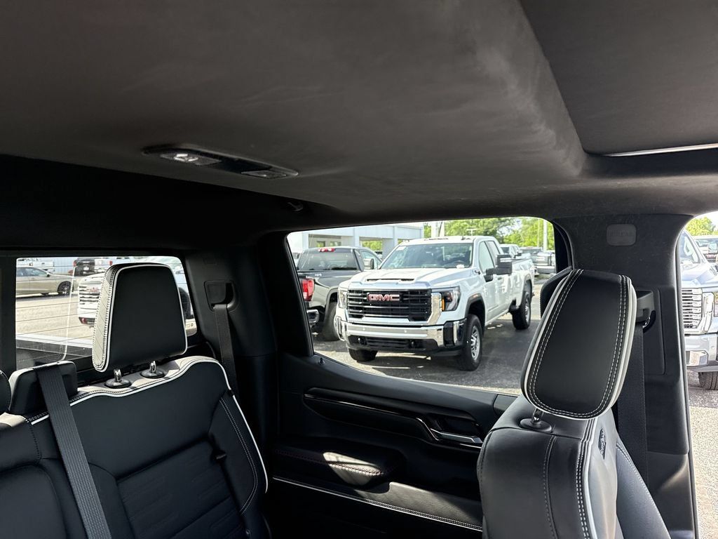 Certified 2026 GMC Sierra 1500 AT4X w/ AT4X AEV Edition AWD/4WD image 10