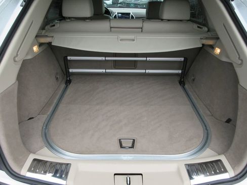 Used 2016 Cadillac SRX Performance w/ Driver Awareness Package image 12