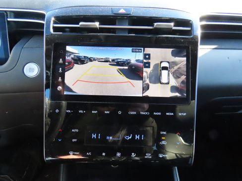 Used 2023 Hyundai Tucson Limited w/ Cargo Package image 25