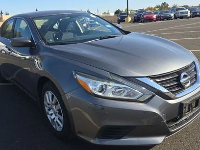Used 2018 Nissan Altima 2.5 S w/ S Convenience Package