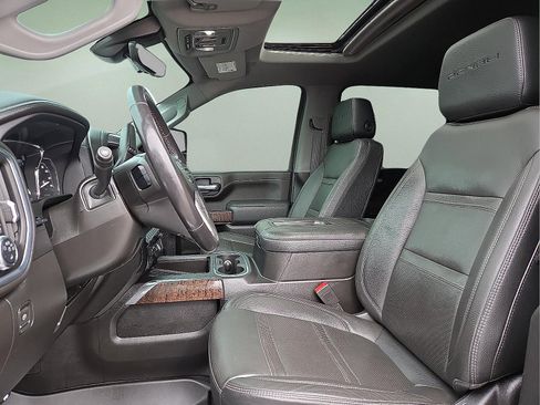 Used 2022 GMC Sierra 3500 Denali w/ Denali Ultimate Package image 14
