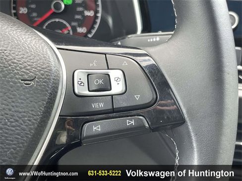 Certified 2019 Volkswagen Jetta R-Line w/ R-Line Cold Weather Package image 20