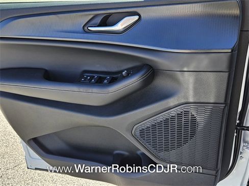 New 2025 Jeep Grand Cherokee Laredo X image 26