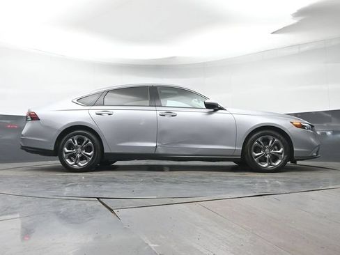 Used 2023 Honda Accord EX image 30