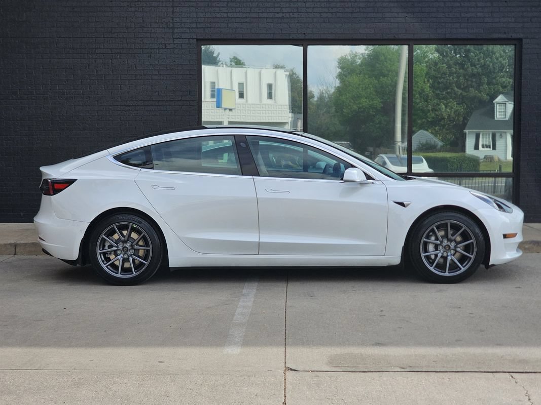 Used 2020 Tesla Model 3 Long Range AWD/4WD image 9