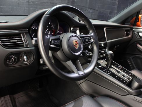 Used 2023 Porsche Macan GTS w/ Premium Package Plus image 34