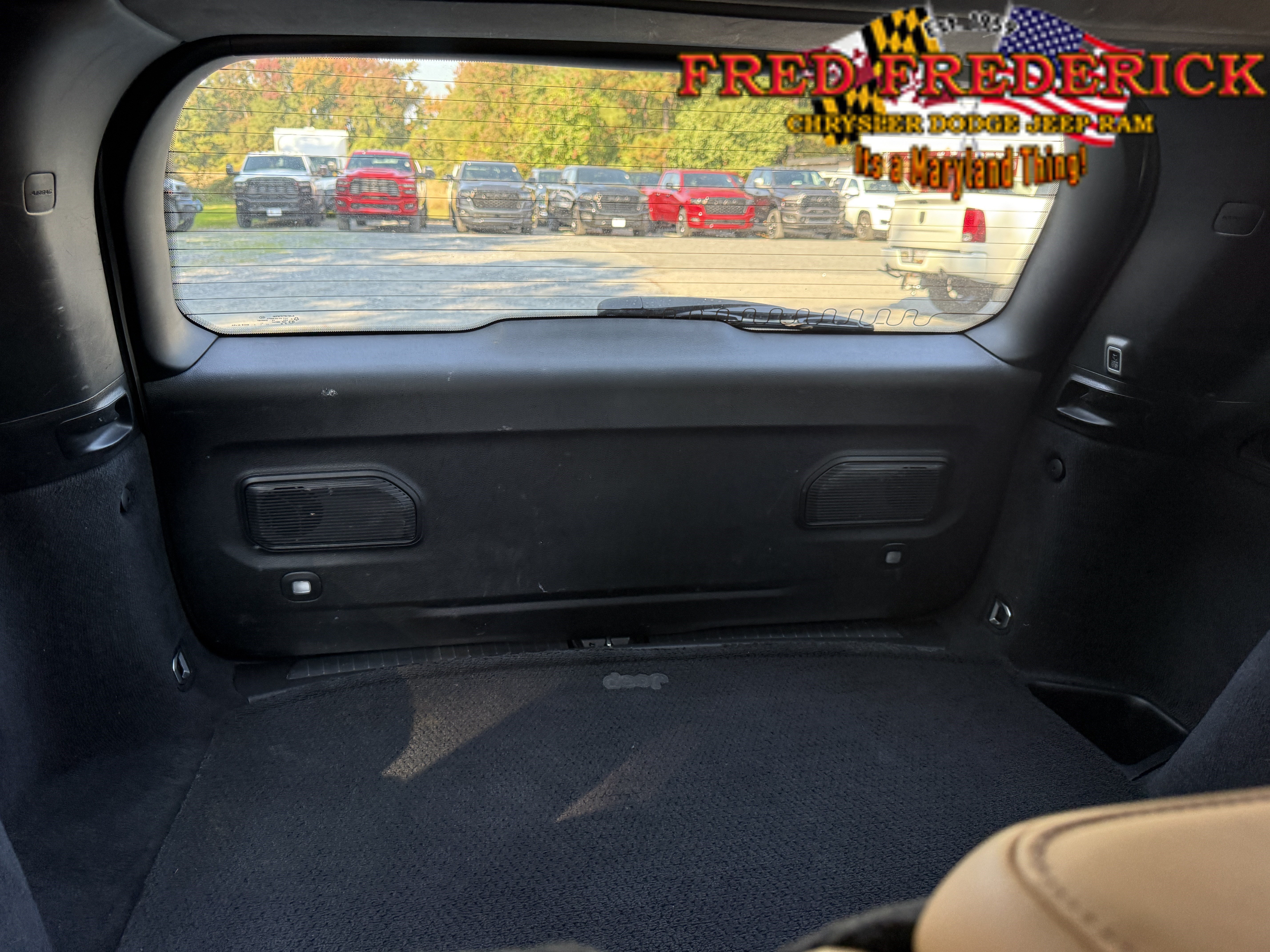 Used 2022 Jeep Grand Cherokee Summit AWD/4WD image 16