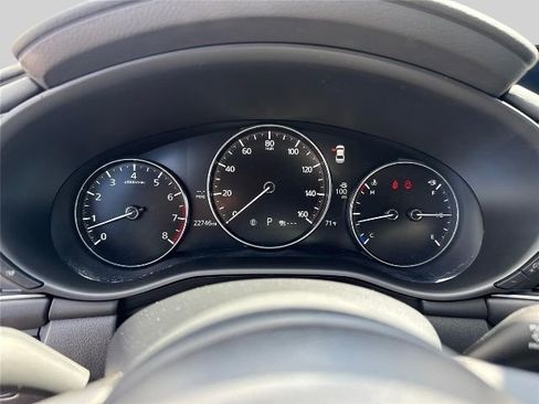 Used 2023 MAZDA MAZDA3 s FWD image 9