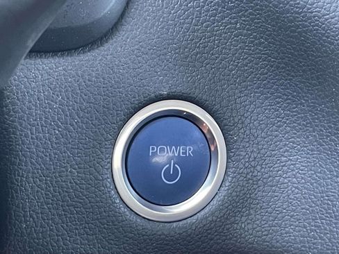 Used 2023 Toyota Tundra Limited image 29