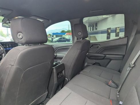 Used 2024 Chevrolet Colorado Trail Boss w/ Technology Package image 30