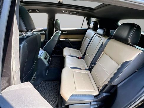 Used 2022 Volkswagen Atlas Cross Sport SE w/ Panoramic Sunroof Package AWD/4WD image 22
