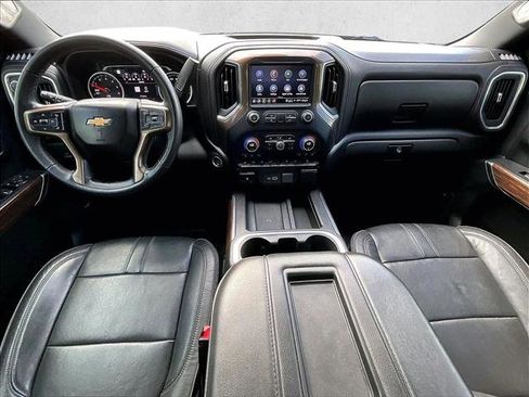 Used 2021 Chevrolet Silverado 1500 High Country w/ Technology Package image 16