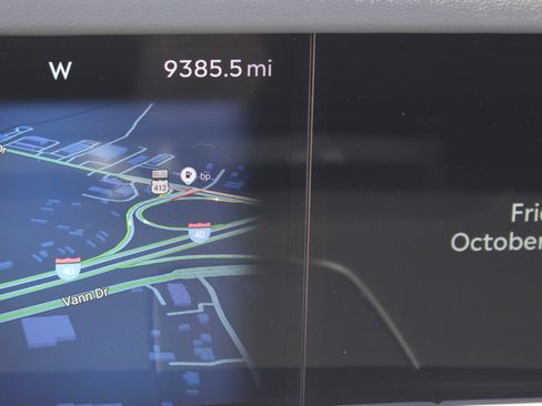 Used 2024 Lincoln Nautilus Reserve w/ Equipment Group 203A image 20