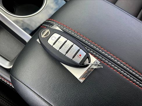 Used 2025 Nissan Altima 2.5 SR w/ SR Premium Package FWD image 36