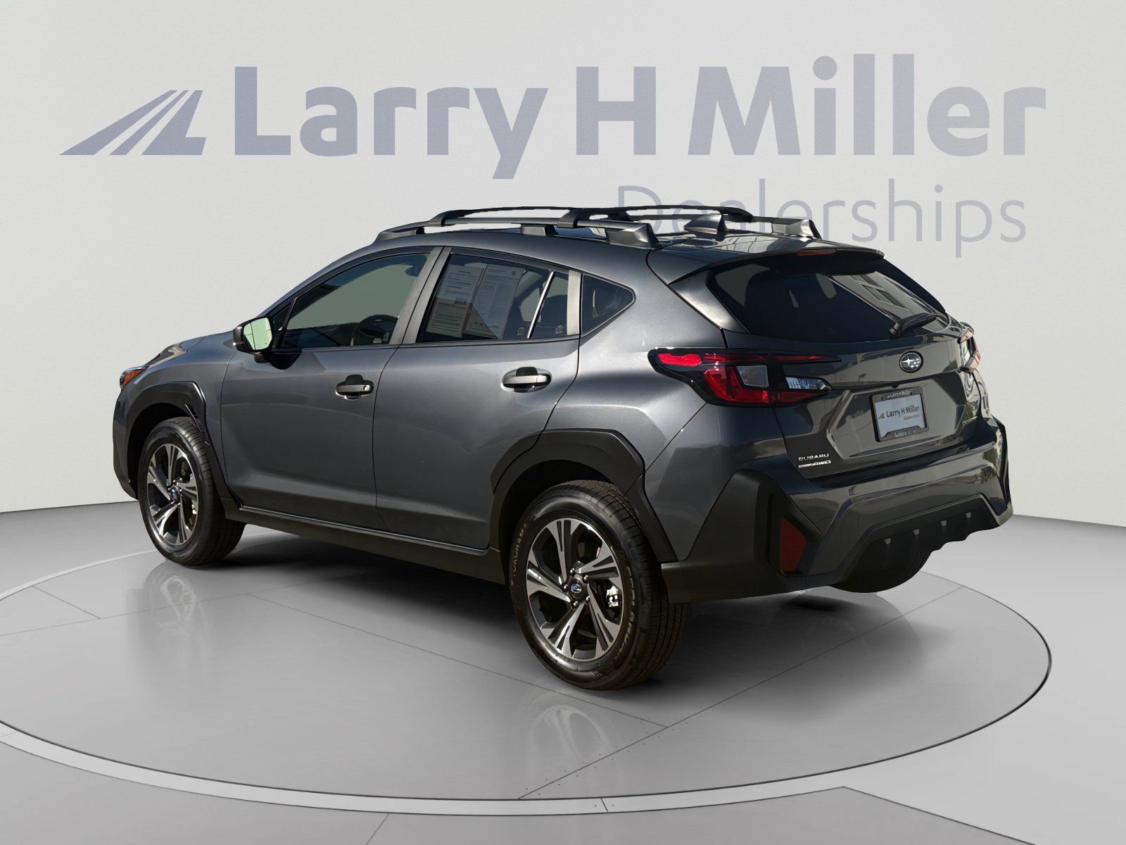 Used 2024 Subaru Crosstrek 2.0i Premium AWD/4WD image 3