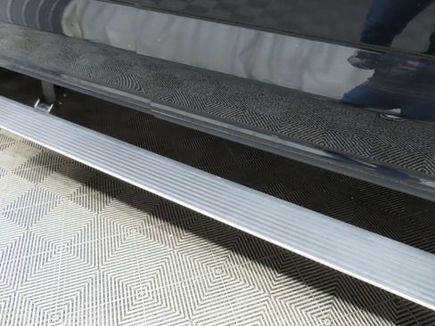 Used 2025 Ford F350 Platinum w/ FX4 Off-Road Package image 56