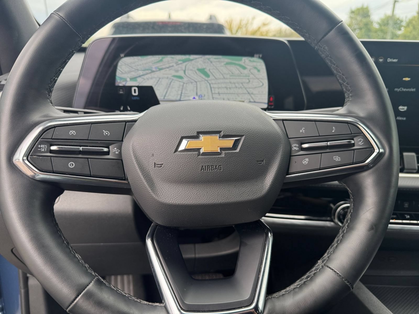 Used 2025 Chevrolet Equinox LT FWD image 28