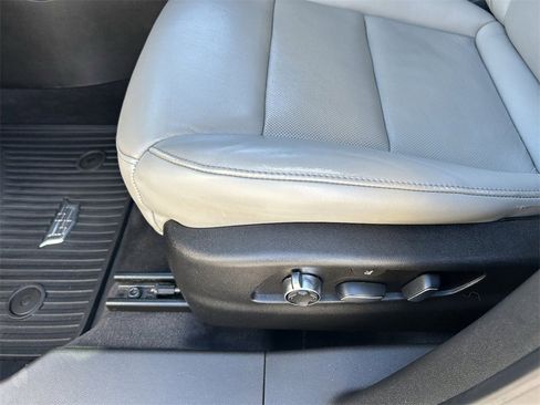 Used 2019 Cadillac XT4 Premium Luxury image 18