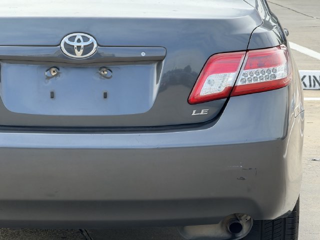 Used 2011 Toyota Camry LE w/ LE Extra-Value Pkg FWD image 9