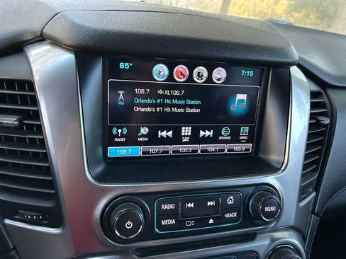 Used 2017 Chevrolet Suburban LT w/ LT Signature Package image 27