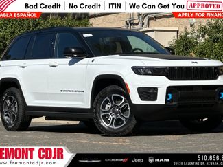 New 2023 Jeep Grand Cherokee Trailhawk w/ Advanced Protech Group II AWD/4WD 360° Tour