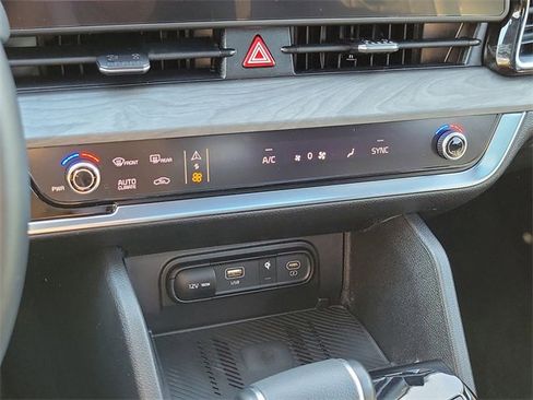 Used 2024 Kia Sportage X-Line w/ X-Line Premium Package image 18