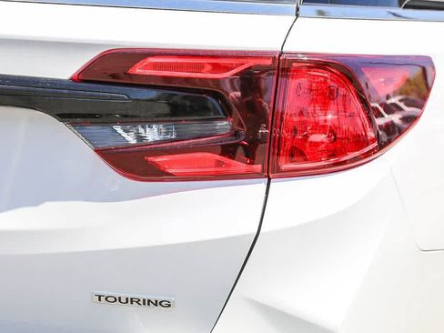 New 2026 Honda Odyssey Touring image 8