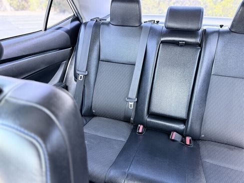 Used 2019 Toyota Corolla SE w/ Carpet Mat Package (TMS) image 14