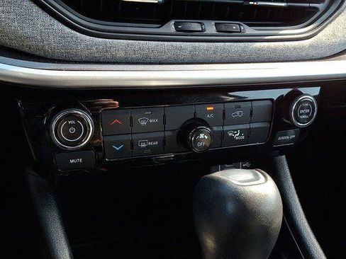 Certified 2022 Jeep Compass Latitude AWD/4WD image 19
