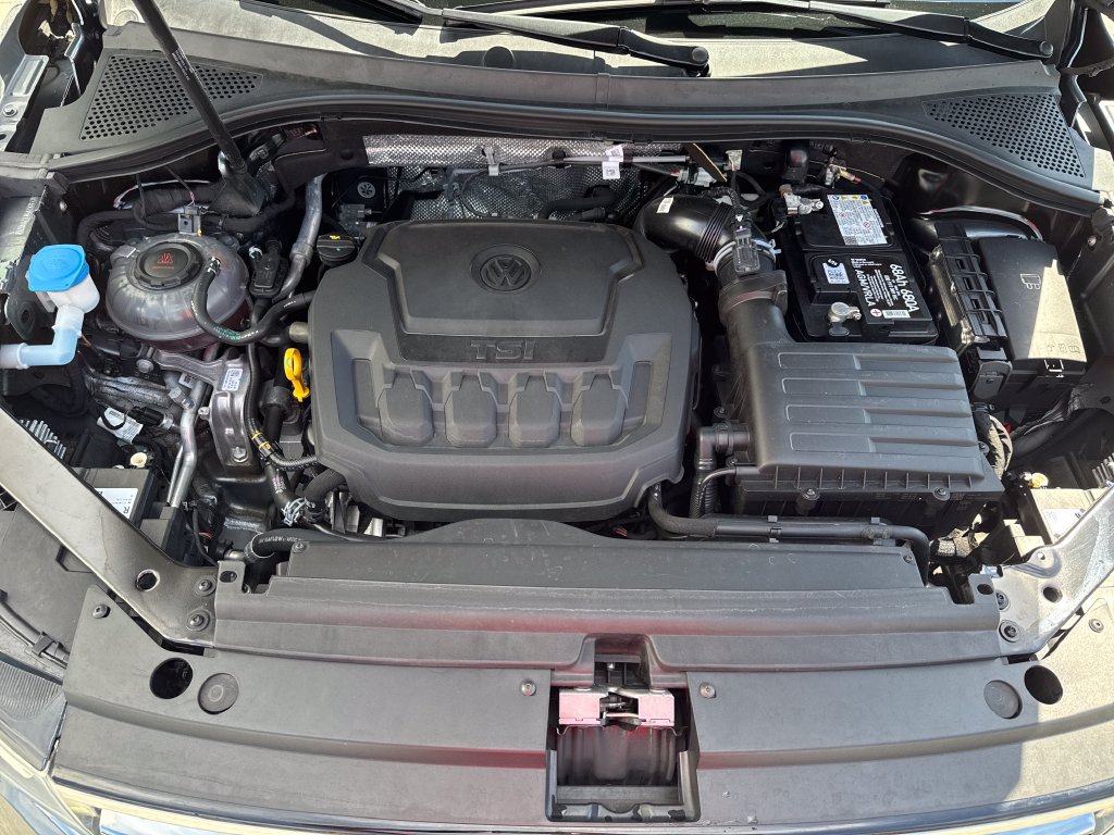 Certified 2023 Volkswagen Tiguan SEL R-Line AWD/4WD image 26