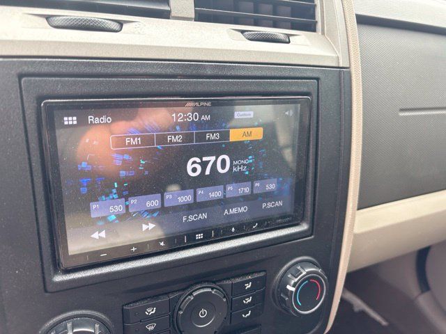 Used 2010 Ford Escape XLT FWD image 7
