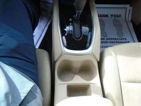 Used 2016 Nissan Rogue S image 15