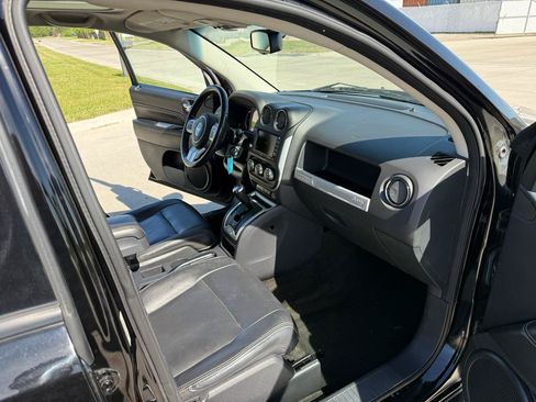 Used 2016 Jeep Compass High Altitude FWD image 25