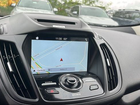 Used 2018 Ford Escape Titanium w/ Ford Safe & Smart Package AWD/4WD image 15